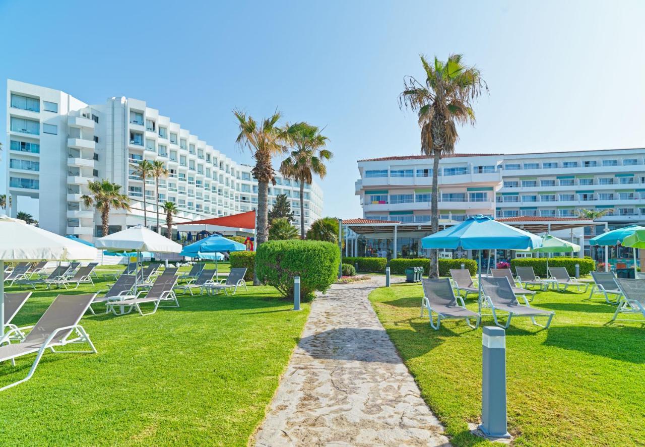 Leonardo Cypria Bay Hotel Geroskipou Bagian luar foto